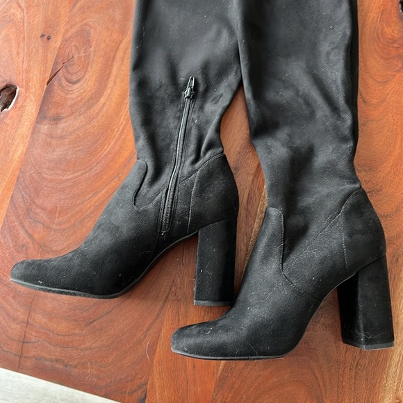 Over the knee Suede Boots - Picture 2 of 9